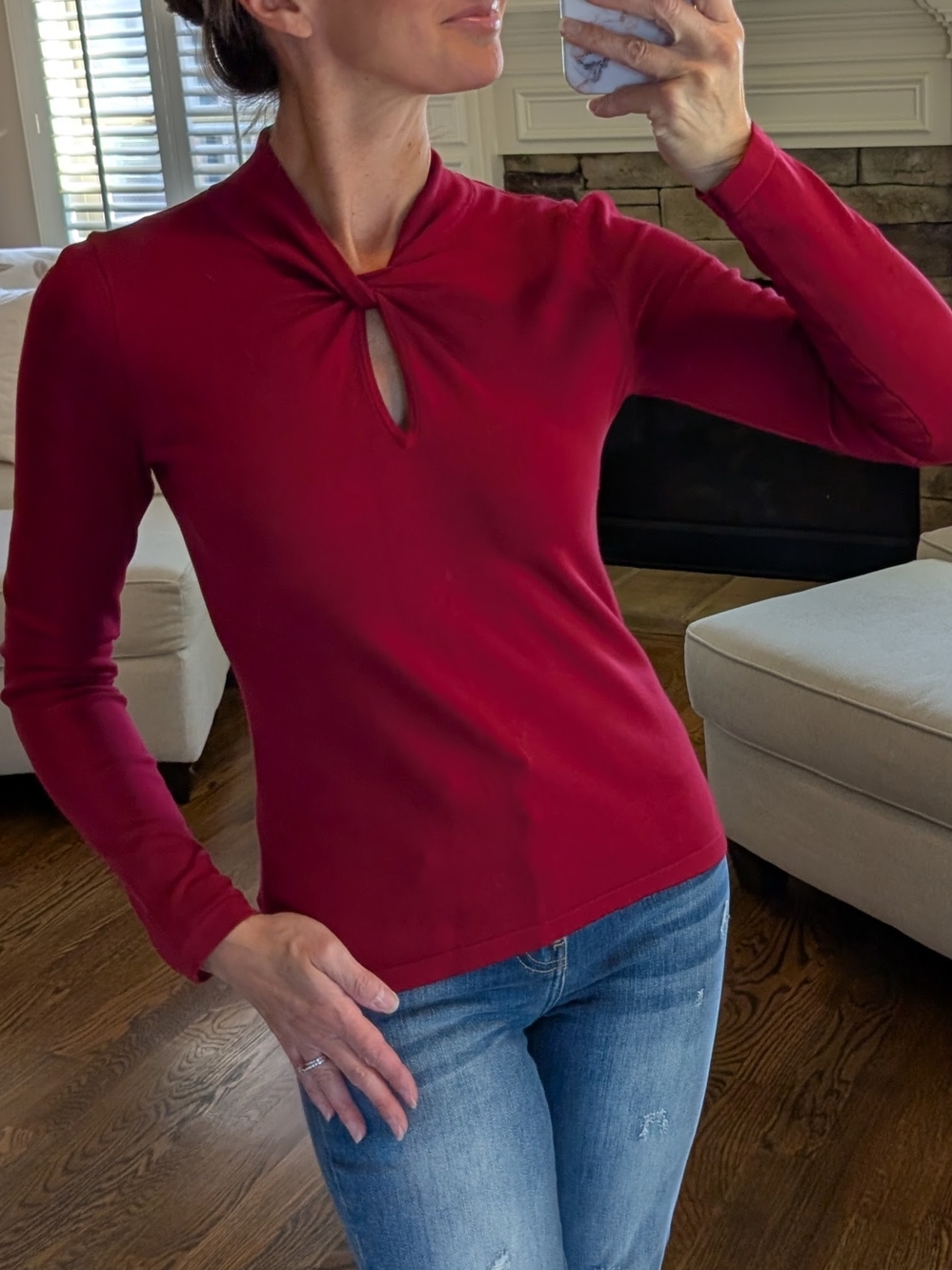 Willi Smith Size Small Women’s Twist Keyhole Long-Sleeve Sweater in Burgundy Red